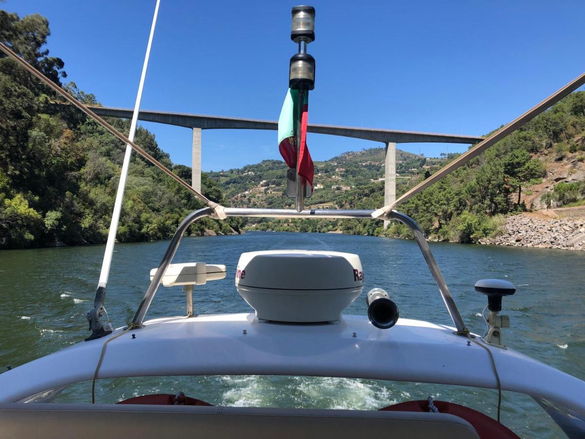 فندق Aquadouro Yacht Radames - Sleep Boat Experience قلعة بايفا المظهر الخارجي الصورة