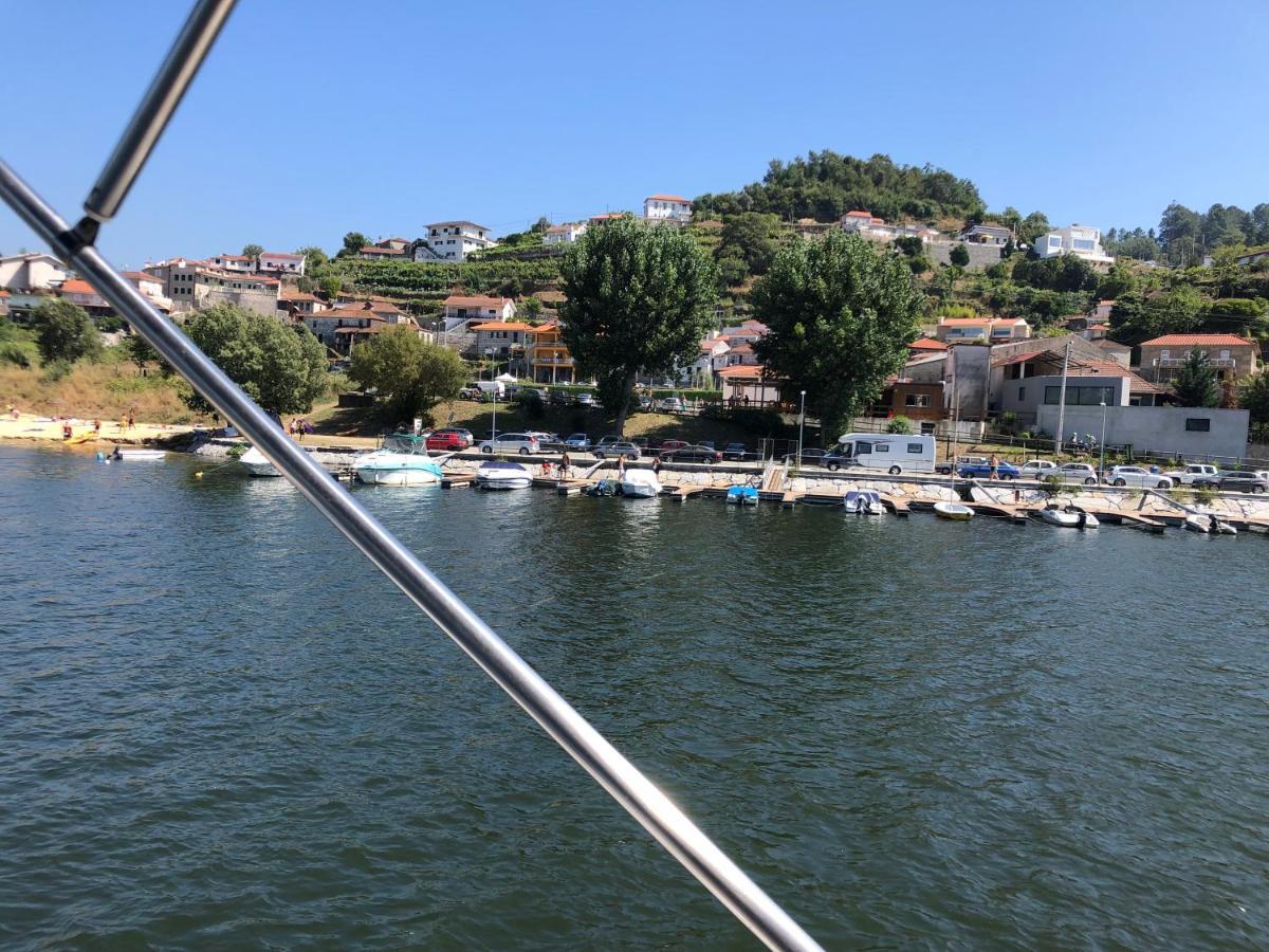 فندق Aquadouro Yacht Radames - Sleep Boat Experience قلعة بايفا المظهر الخارجي الصورة
