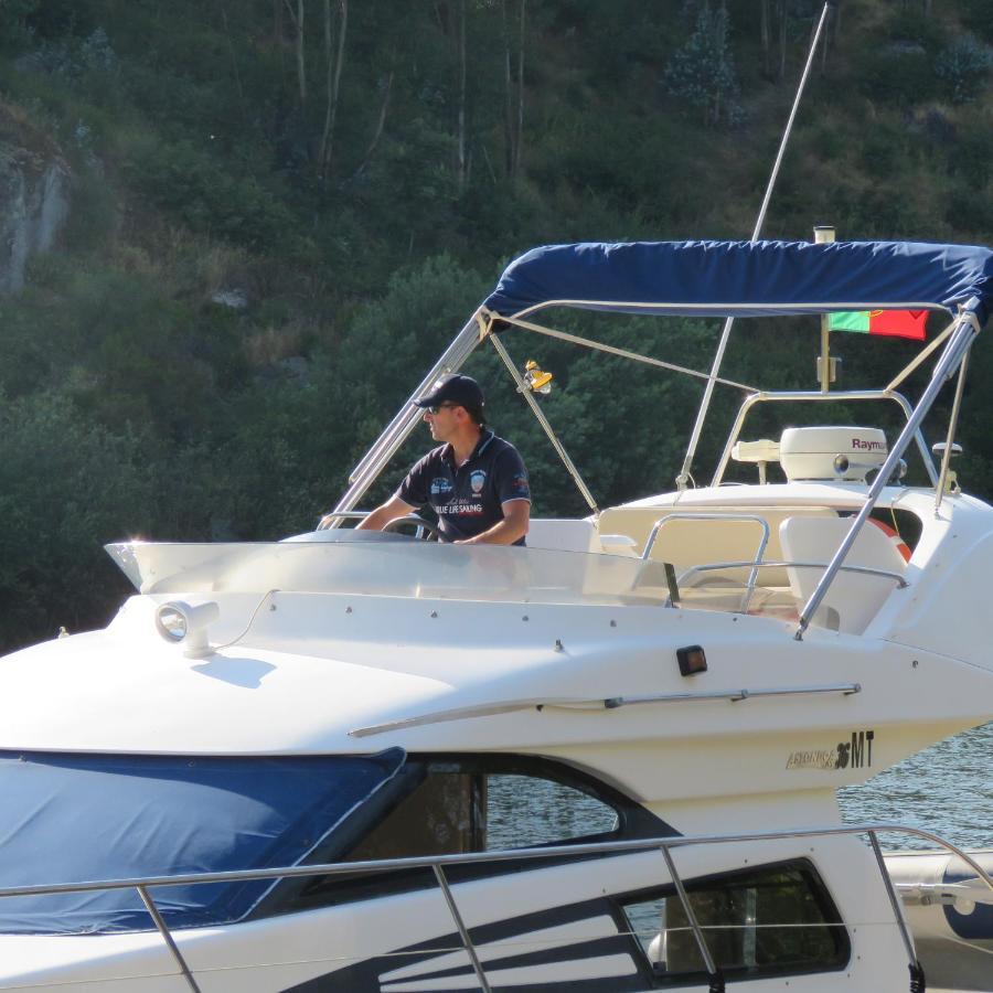 فندق Aquadouro Yacht Radames - Sleep Boat Experience قلعة بايفا المظهر الخارجي الصورة