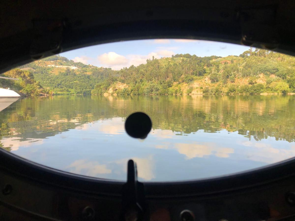 فندق Aquadouro Yacht Radames - Sleep Boat Experience قلعة بايفا المظهر الخارجي الصورة
